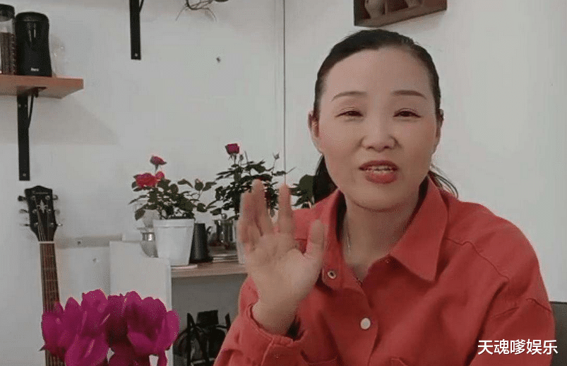 直播带货|卓妈出尔反尔开始直播带货？2天销售额达400万，网友说了句公道话