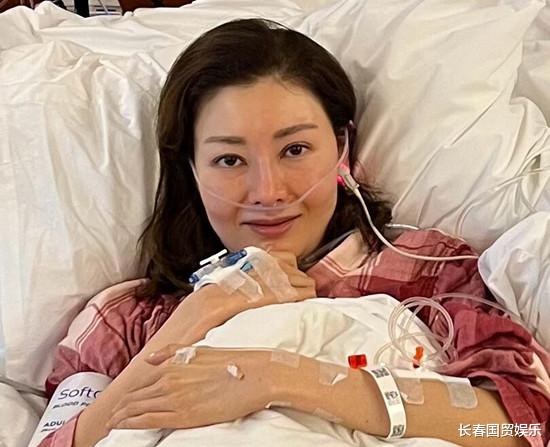李嘉欣|51岁李嘉欣惊爆进ICU 48小时捡回一命，病床插管画面曝光