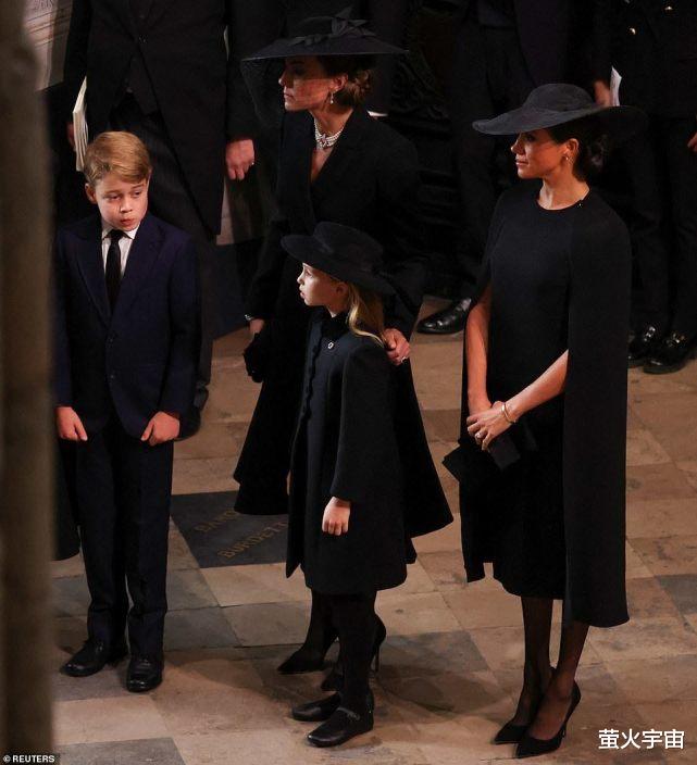 教堂|凯特王妃把哀伤藏在面纱后，比落泪的梅根惹眼，苏菲帮忙照顾乔治