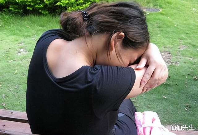 男子浏览小网站竟发现女主是女友,下载视频发女友:解释一下吧