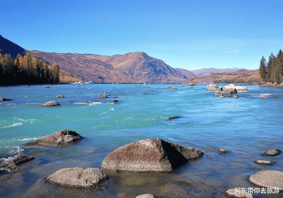 新疆维吾尔自治区|新疆北部的这个湖泊，面积只有45平方公里，蓄水量却达53亿立方米