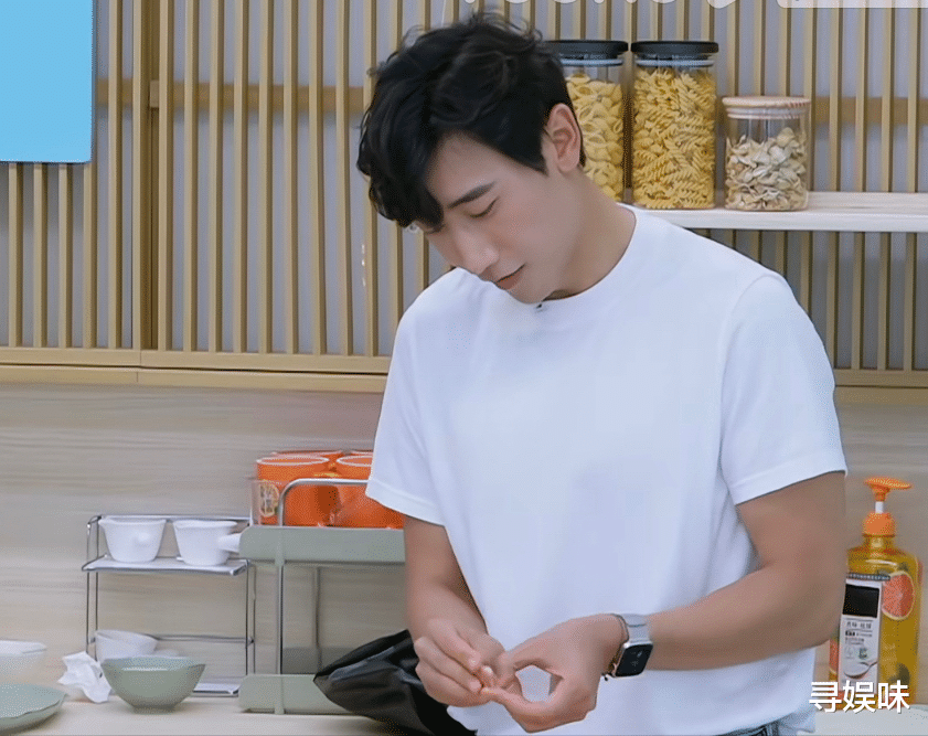 相遇的夏天|相遇的夏天：大龄离异男青年加入，长相一般但表现加分，靠谱