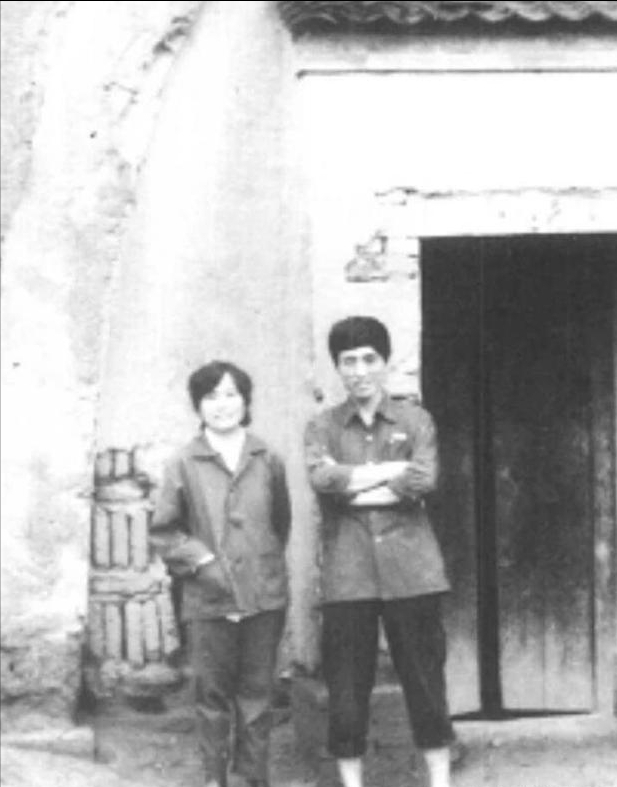 张艺谋|张艺谋前妻肖华，放弃复旦大学供他上电影学院，现在过得怎么样了