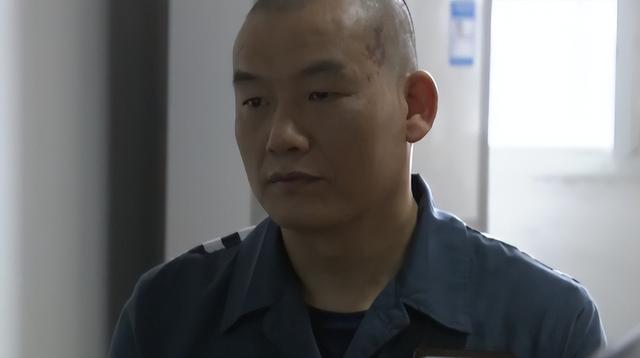 2012年,上门赘婿砍死发妻,做牛做马二十年,儿子都不是自己的?