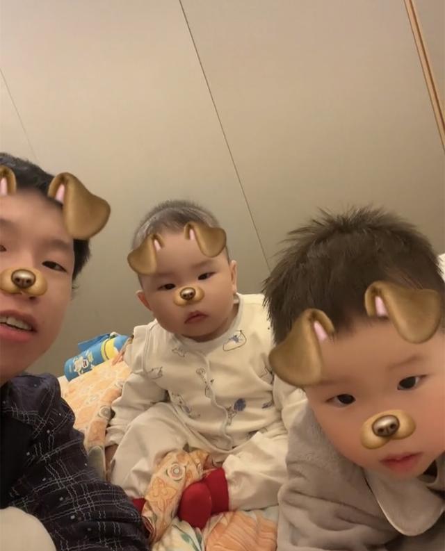 德云社|德云社烧饼发视频,带着儿子一起营业,粉丝:饼哥真是说到做到