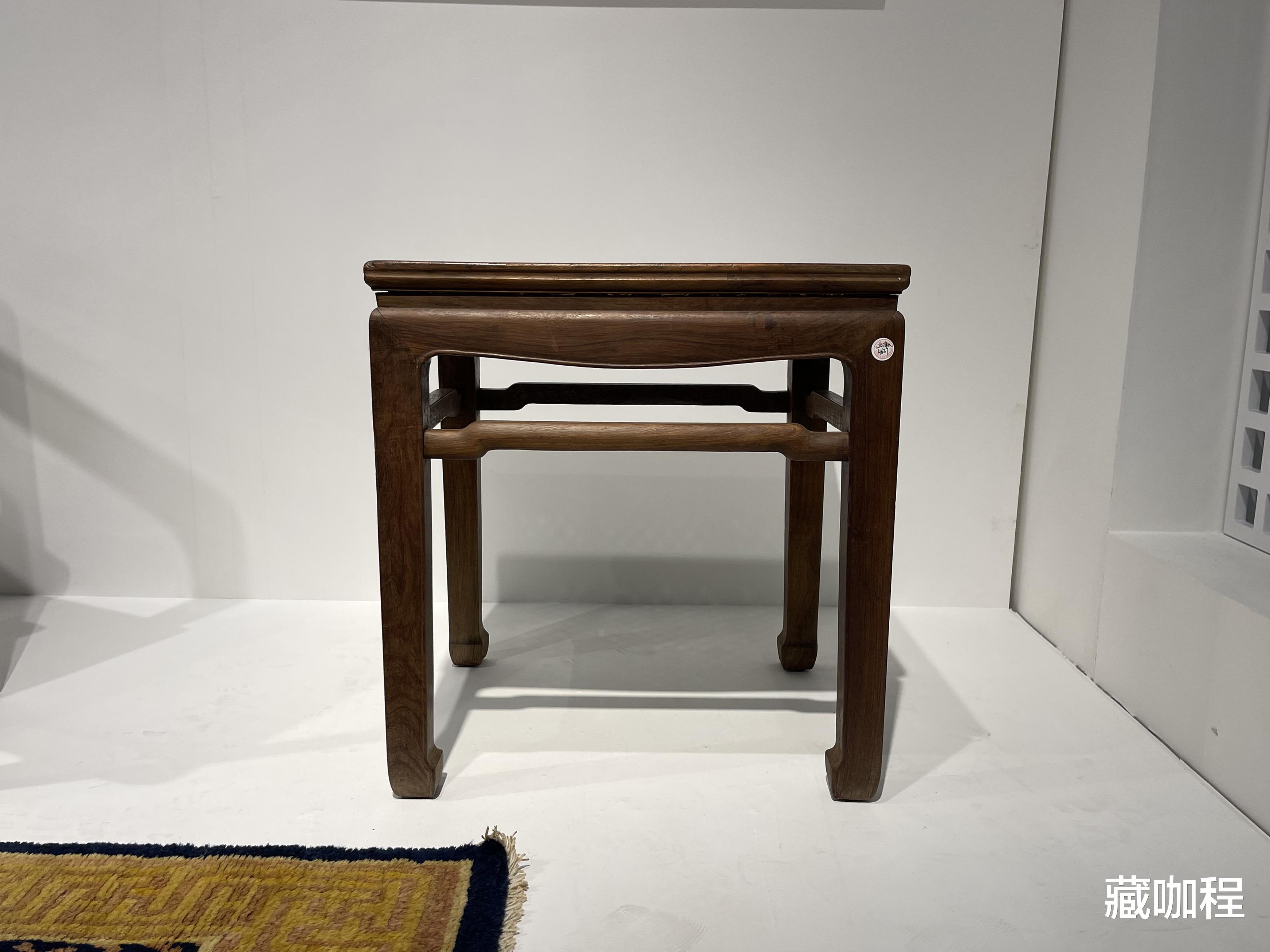 玉雕|直足横枨不稀罕，黄花梨三弯腿十字枨方凳少见