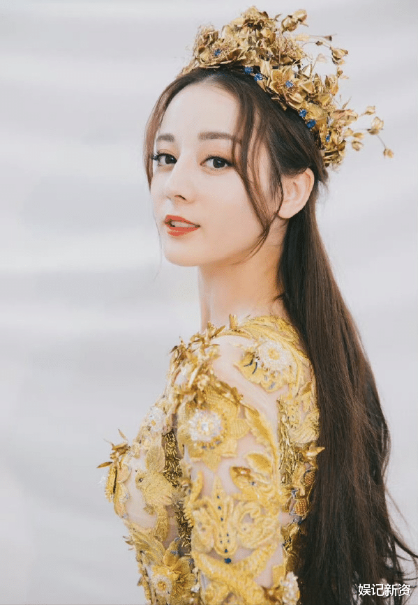 金鹰女神|网友发起金鹰女神投票,十多万人参与,谭松韵票数第二