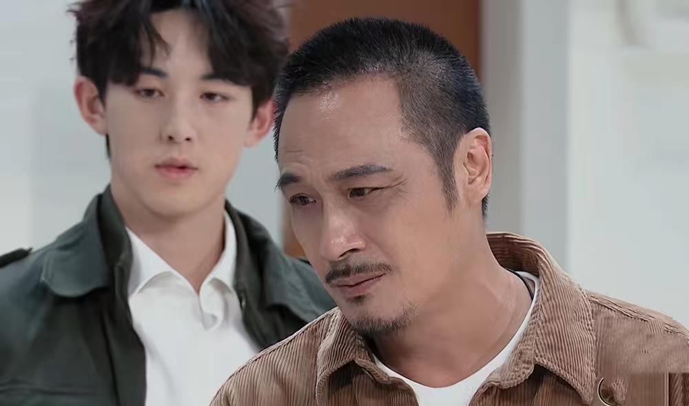 尔冬升|《无限超越班》首场竞演，诞生1红卡3白卡，尔冬升被质疑双标