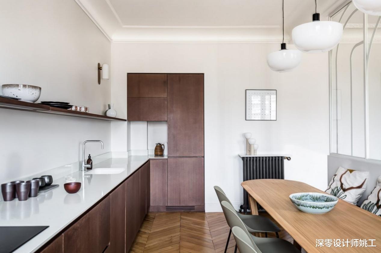 她家客厅书房,用半墙+玻璃隔断分区,通透又高级,彻底被安利到了!