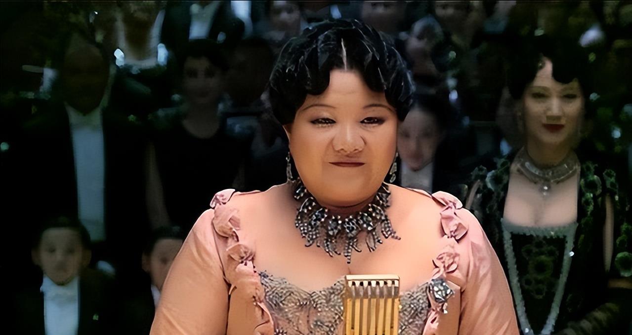 洪晃|“名门痞女”洪晃:揭露上流社会的阴暗面,他们有多虚伪?