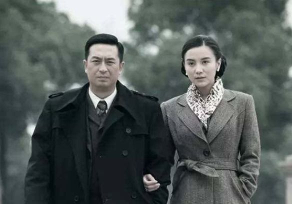 小姐姐|张嘉译：获电视剧大满贯，蛰伏18年熬出头，39岁进入流量“叔圈”