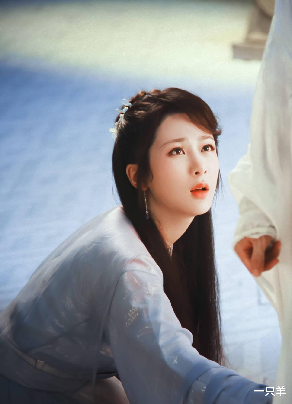 长相思|大爆成迷？《长相思》开机服化道拉胯，男女主滤镜+磨皮很严重