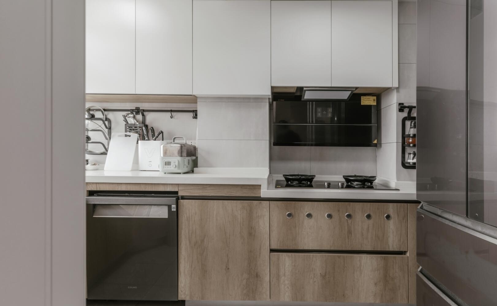 她84㎡家,简直是“教科书式布局”,动线完美,储物空间多到爆