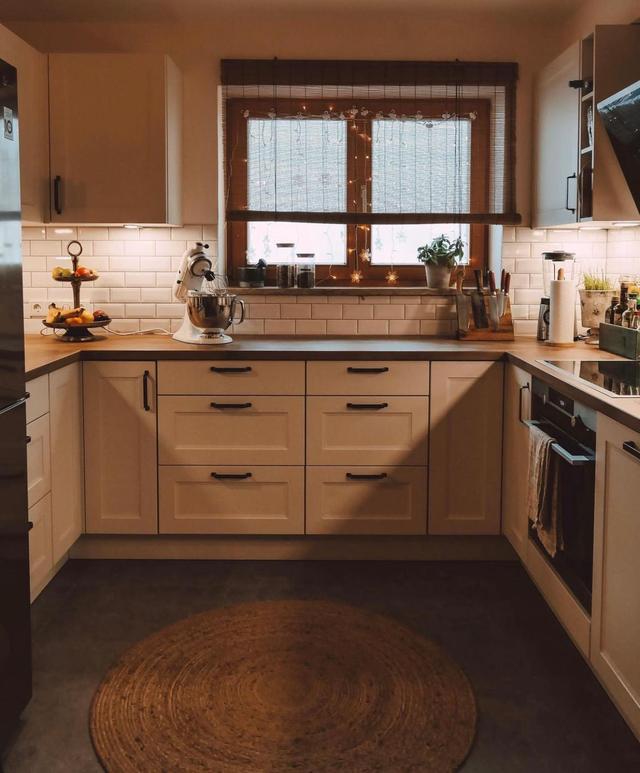 32岁柏林女主的家,没有奢华家具,但充满阳光和幸福感,好羡慕