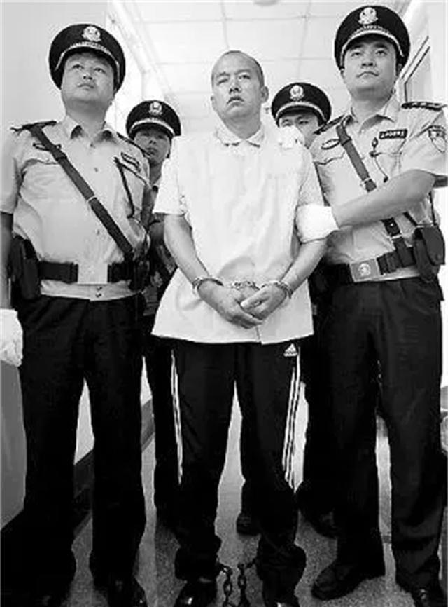 95年河北男子被执行死刑,10年后一罪犯被捕时称:有人替我死了?