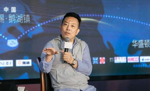 996|贾国龙提议调整上班时间,改为715工作制,网友:难道996还不够吗