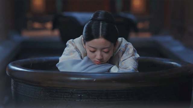 尚食|《尚食》热播，女配殷紫萍拥有多重身份石锤？反差人设超带感