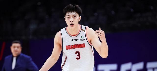 三分球大赛，原帅不负众望拔得头筹，胡明轩果然证明了自己