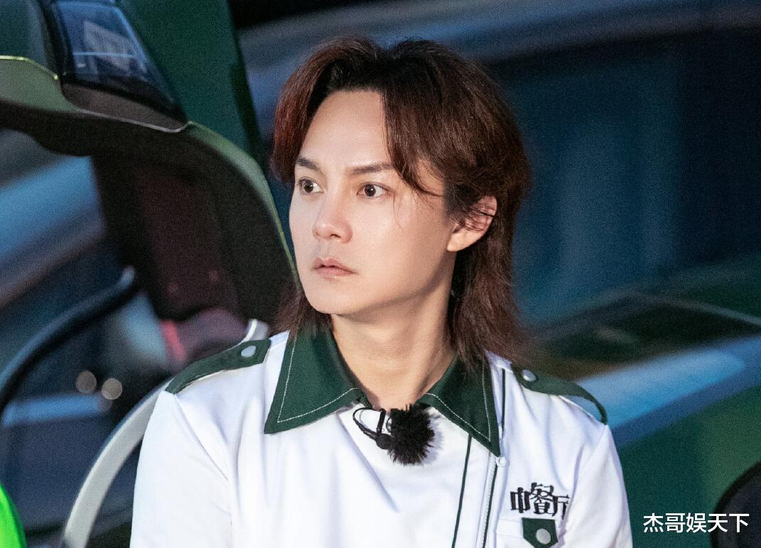 尹正|章若楠的“欠揍”让《中餐厅》封神，尹正的抱怨让节目找到了出路