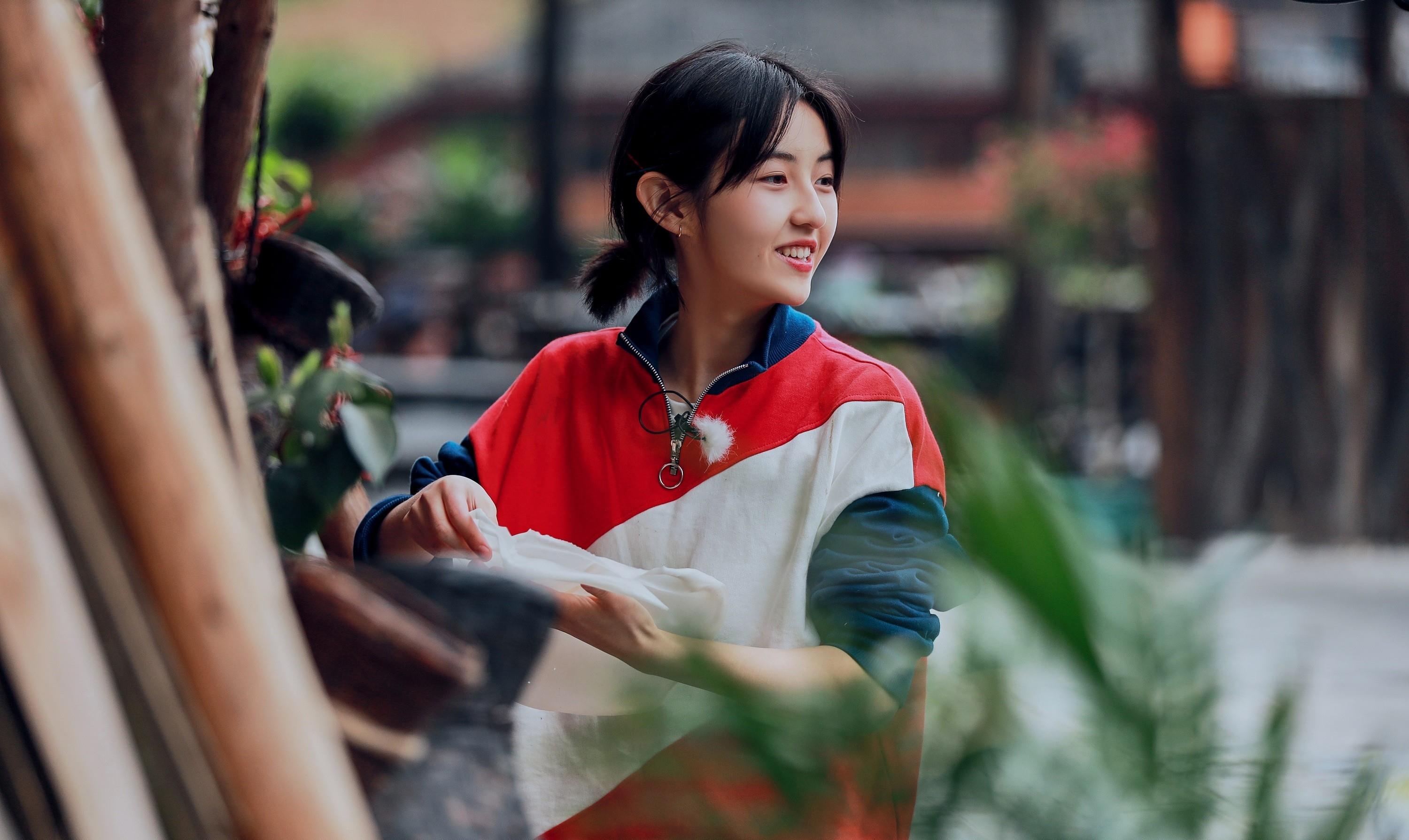 恋爱脑|要渣男不要事业，为什么娱乐圈的“恋爱脑”越来越多了？