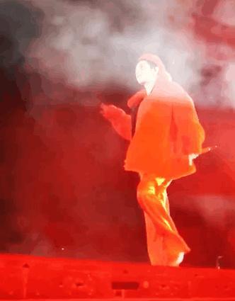 whitney|6位“普信男”男星：华晨宇曾羞耻聊两性话题，杨志刚靠哥出名