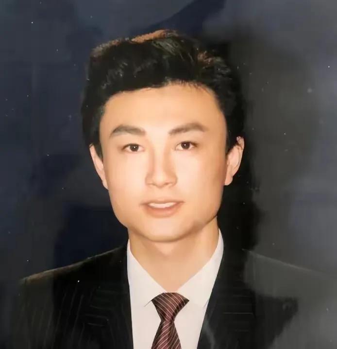 刘纯燕|“金龟子”刘纯燕：怀孕7个月还在工作，只因丈夫比我更辛苦