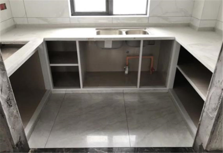 为何越来越多人不定做橱柜,改用瓷砖做橱柜?它真有那么好吗?