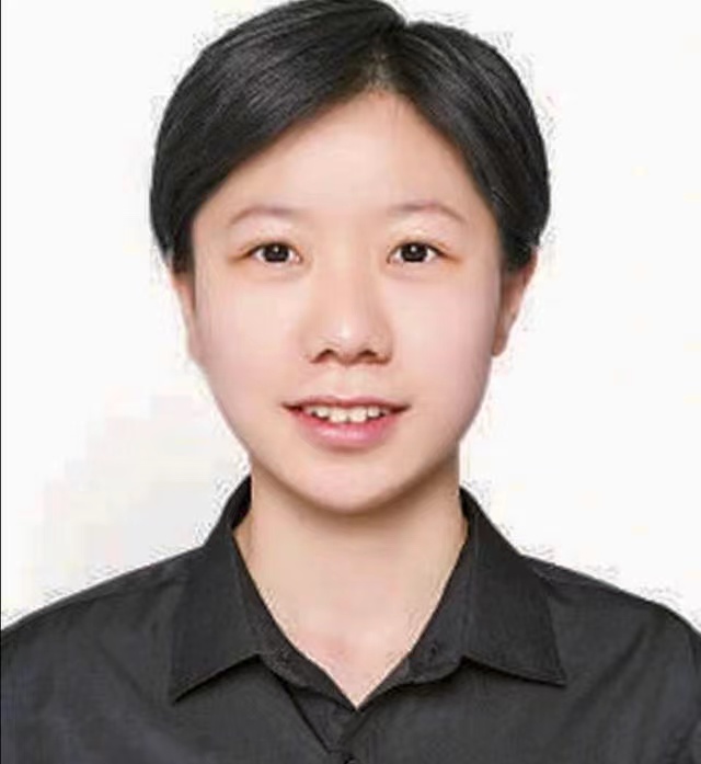 1994年,拾荒老人收养一独臂女弃婴,捡废品供她上学,如今怎么样了?