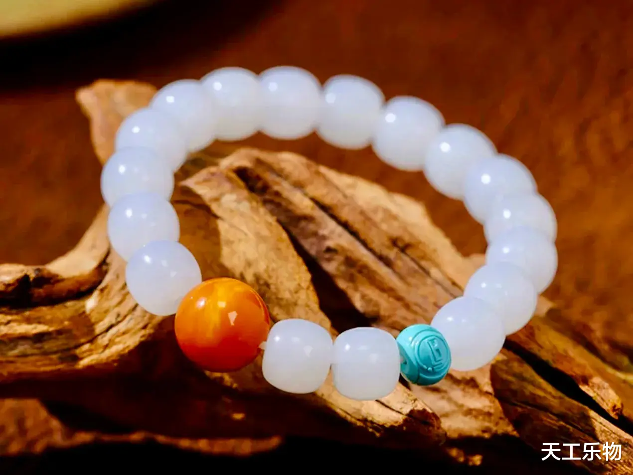 新疆维吾尔自治区|好钢别用刀背上！和田玉玩家的十大选择！