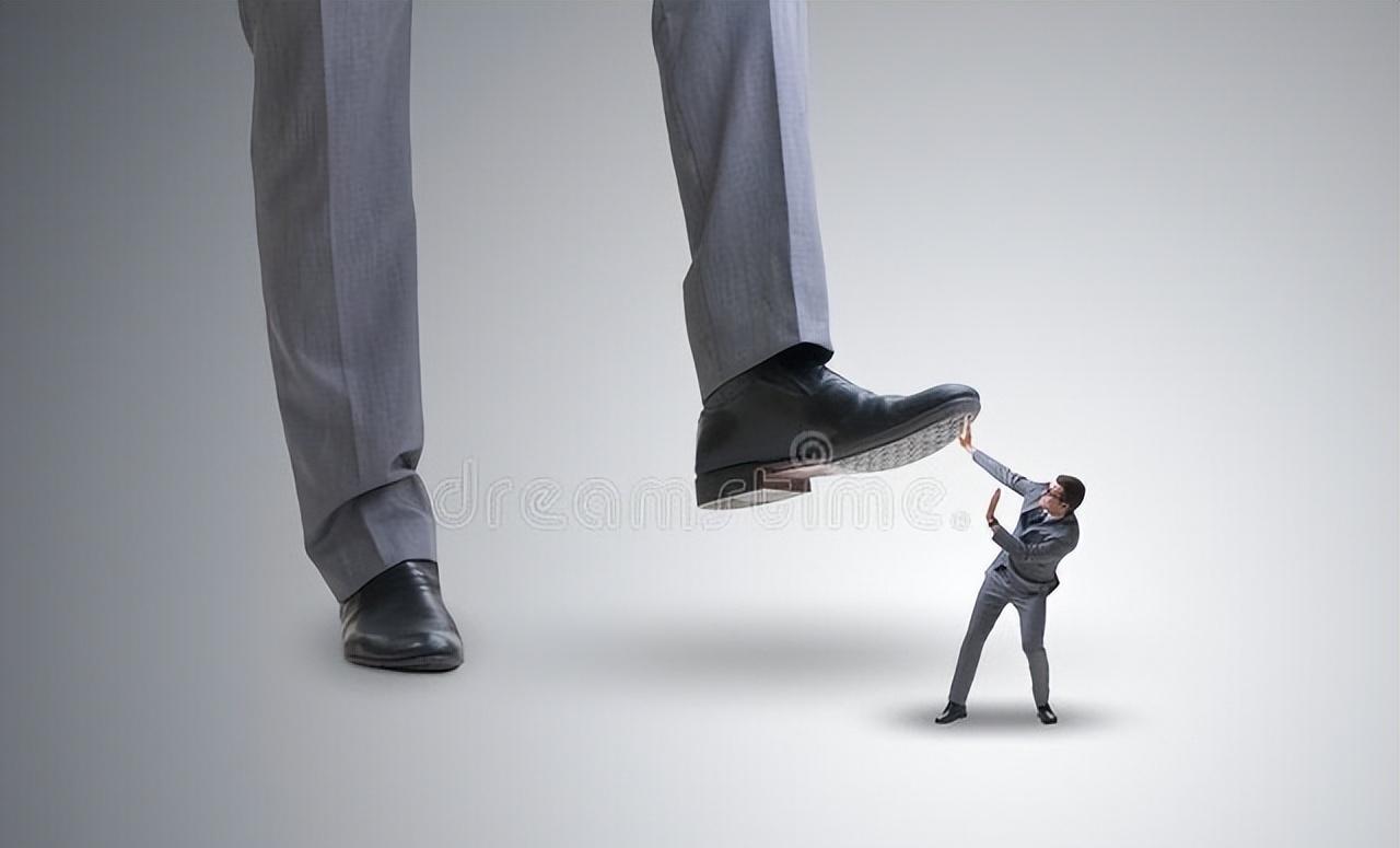 |在职场中，如何应对领导的打压？很多人一开始就做错了