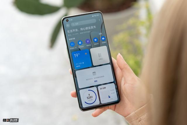 阿里巴巴|精致的手感，一加10Pro设计有亮点