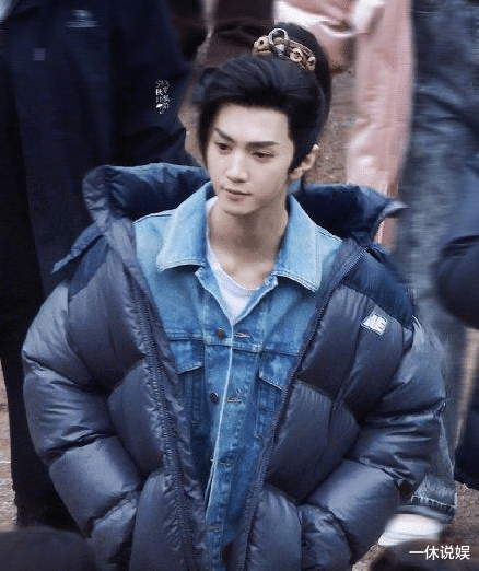 鞠婧祎|《仙剑4》开机,鞠婧祎与男主路透照曝光,不愧是自带滤镜的美女