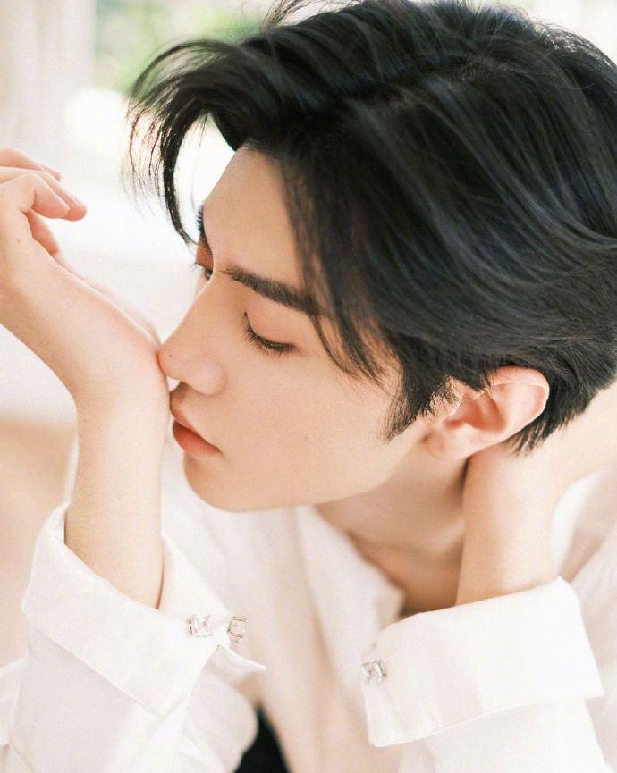 张凌赫|待爆咖：陈哲远和张凌赫，到底谁是桃太子？谁最有可能先爆？