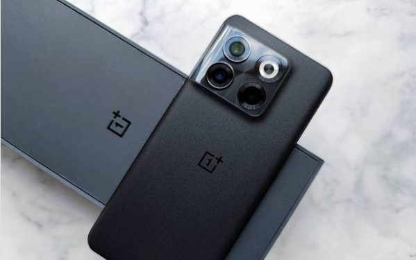 一加科技|同样的 CPU配置，iQOO10和一加 Ace的性能如何比较？