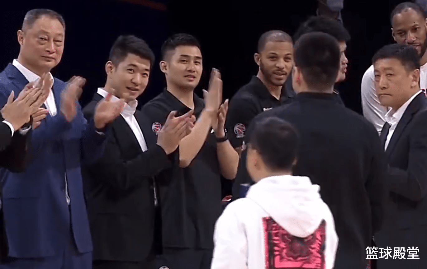 广东男篮|G1广东压制天津！杜锋完美针对，三核主导局势，莱多+阿联太辣眼