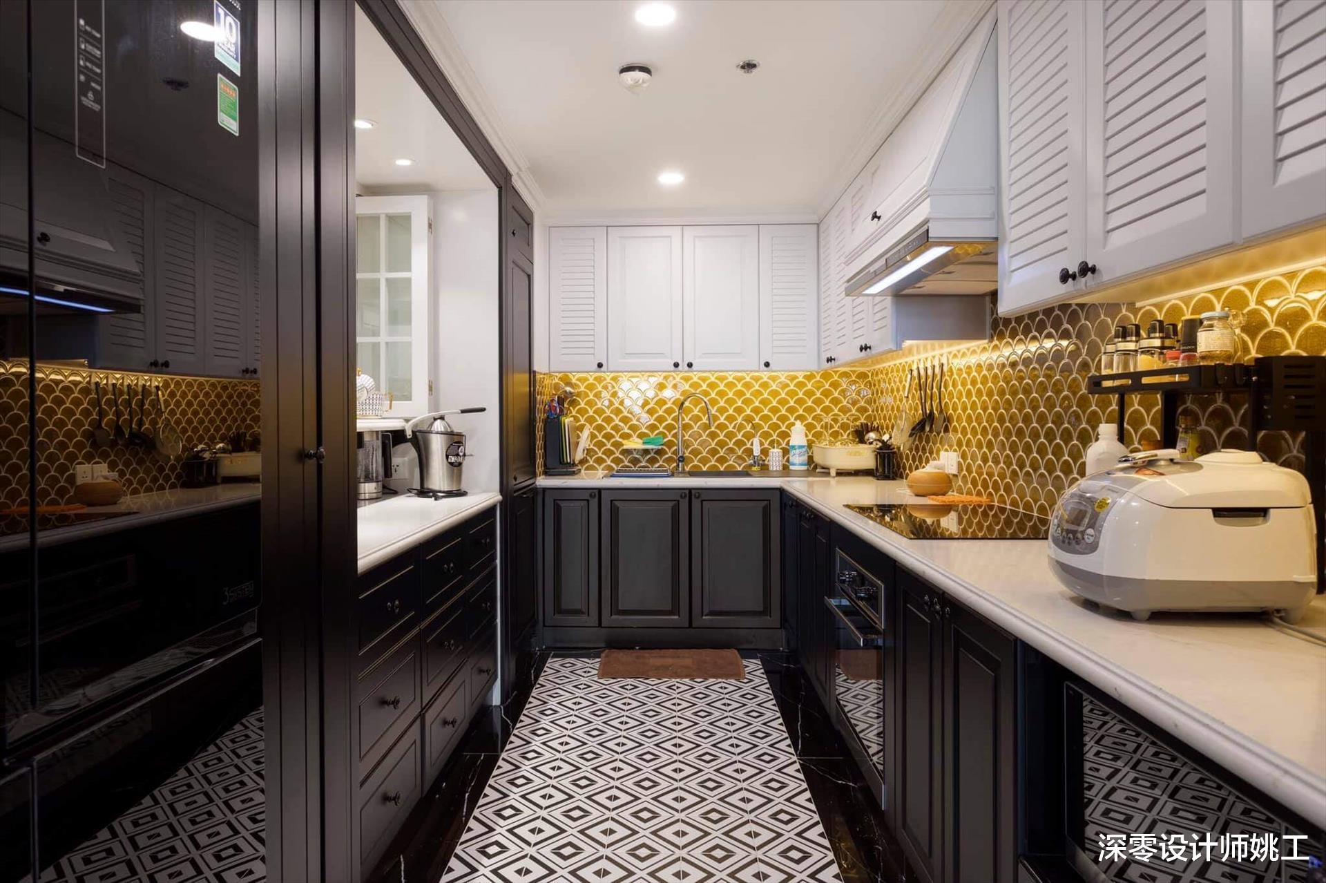 只有住过才知道复式住宅的好，150㎡上下两层，档次感那叫一个高