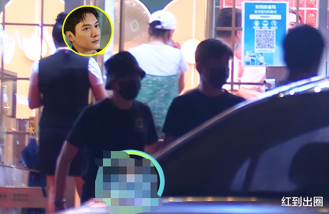 冯绍峰|赵丽颖冯绍峰再传复合!男方带娃聚餐被拍,一家三口疑在横店团聚
