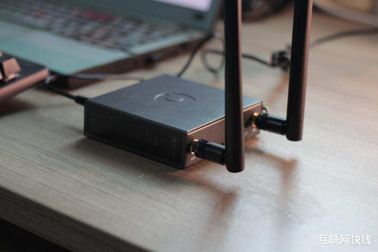 4G|拉不了网线怎么稳定上网？蒲公英R300A 4G工业路由器测评