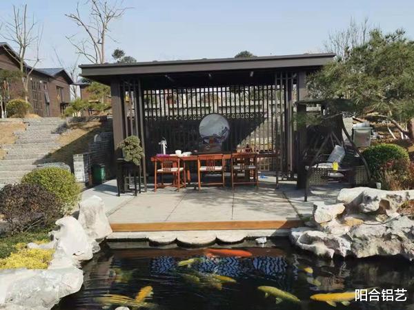 做花园凉亭不用到处找，新中式凉亭就能满足你的需求！