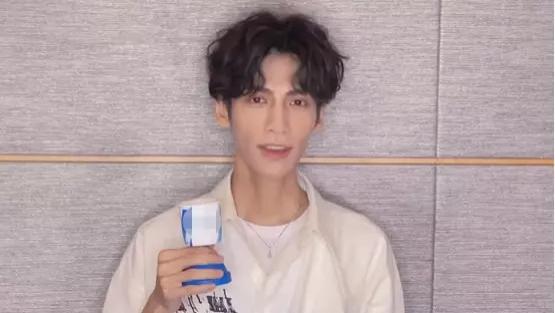 黄晓明|越瘦越难看的男明星：罗云熙幻灭，黄晓明泯然众人，张若昀变寡相