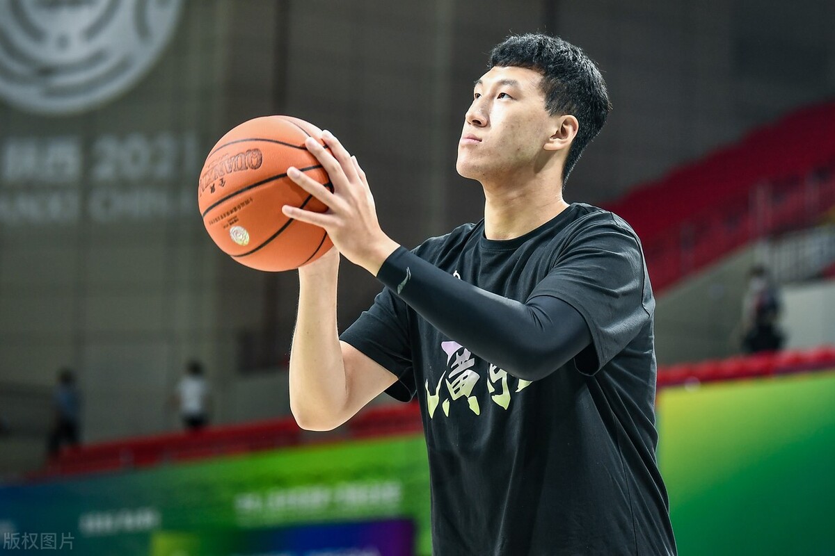 津琴科|CBA广东爆冷输给新疆后，球迷建议朱芳雨：3个球员不能用了