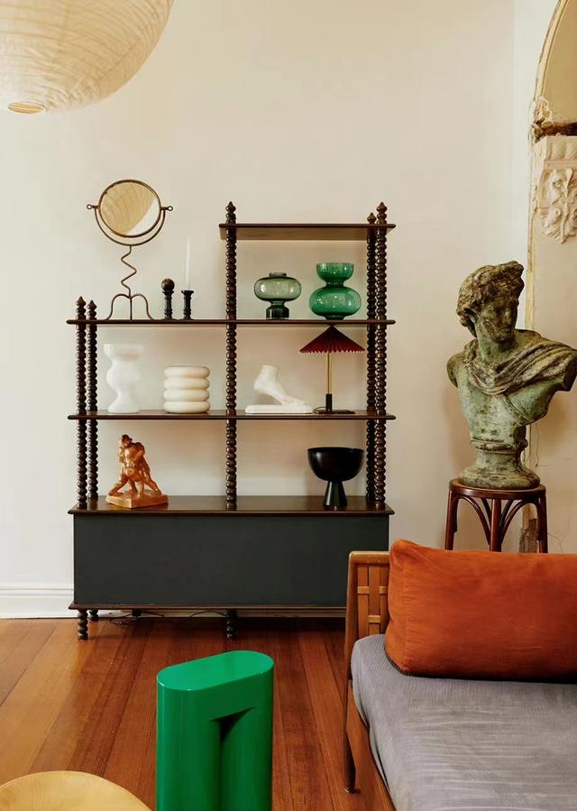 发现一个迷宫般的家,空间利用很有趣,甜蜜复古无与伦比,太想住