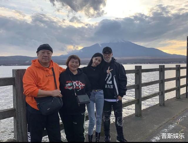 潘玮柏|潘玮柏爸爸：不介意儿媳宣云的混乱过往，最大心愿是看到下一代