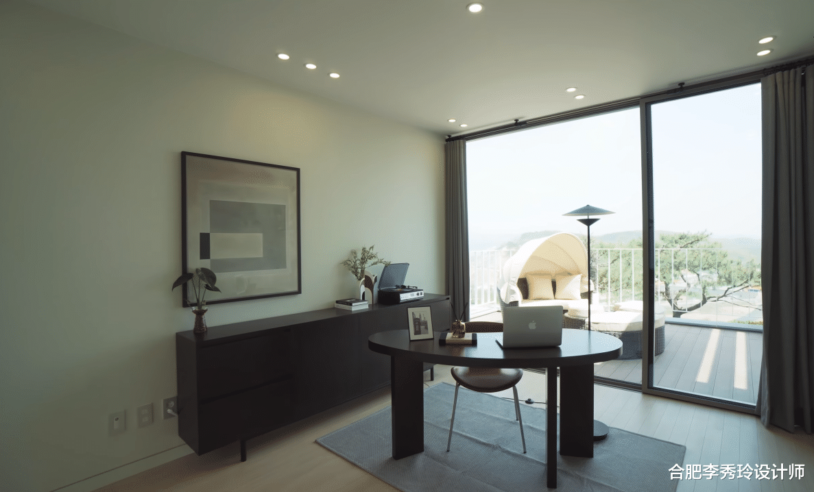 韩国的别墅装修，200㎡外看现代大气，内部“简装”还没庭院费钱