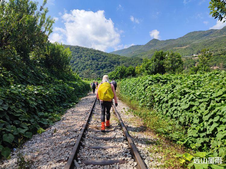 徒步|徒步百年滇越铁路之八(上):徐家渡至竹山镇,赏南盘江边的风景