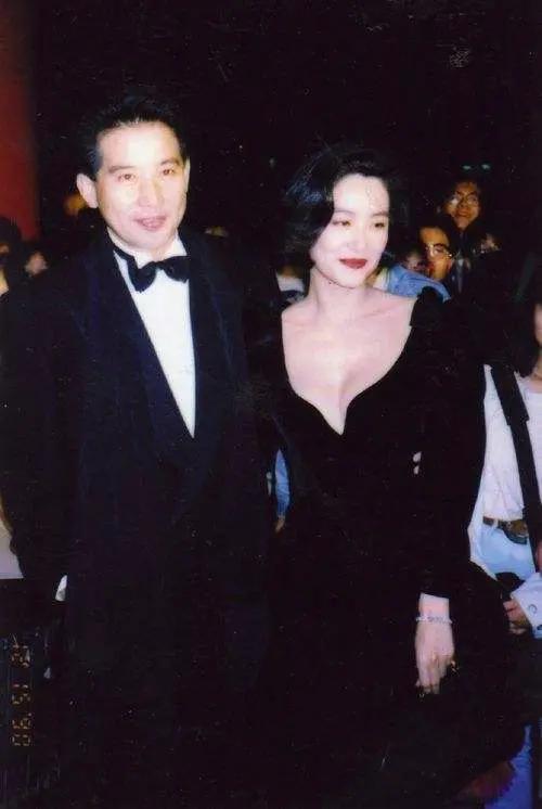 林青霞|秦汉与林青霞虐恋20年：他没什么错，他不过是没有那么爱她而已