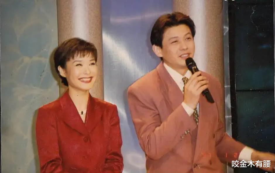 姜昆|《正大综艺》仨元老时隔30年再同框，雪纯姜昆不显老，程前好帅气