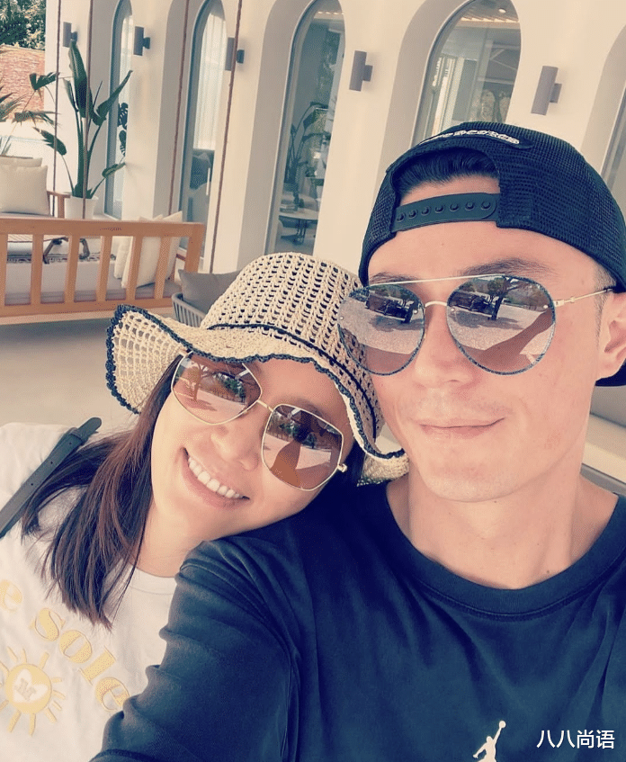 林心如|林心如居然这么瘦!167厘米身高体重不过百,46岁泳照让00后羡慕