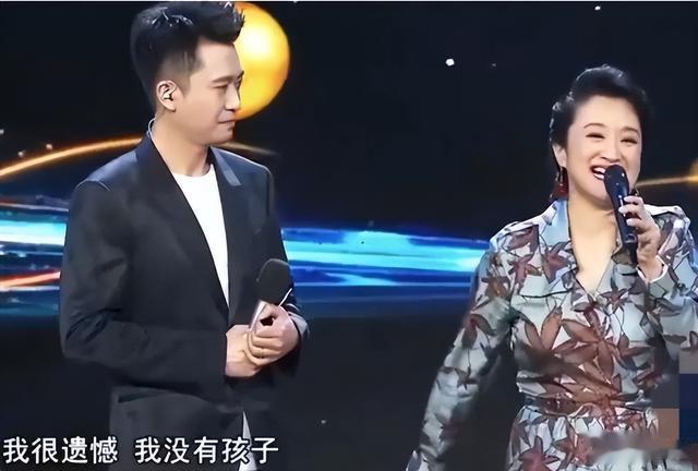 潘虹|“无子女”演员晚年现状,潘虹皈依佛门,傅丽莉花60万养狗为伴