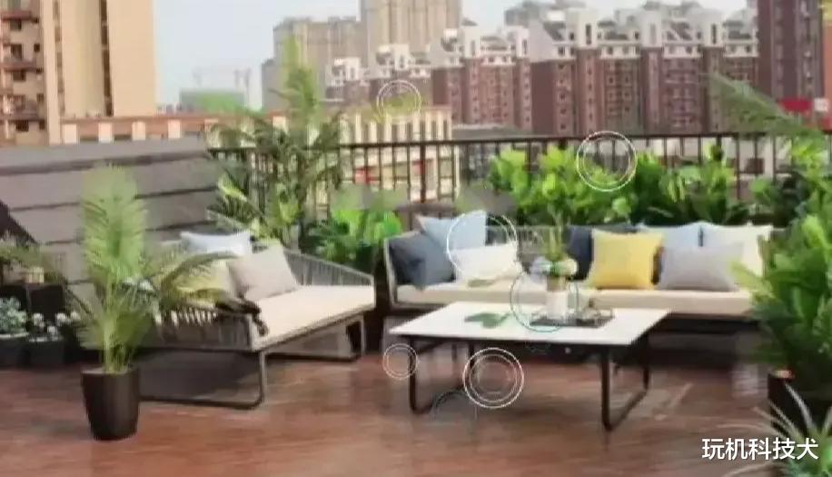 顶层阳台改造,居然叫我一楼的交1000块,怕不是秀到了